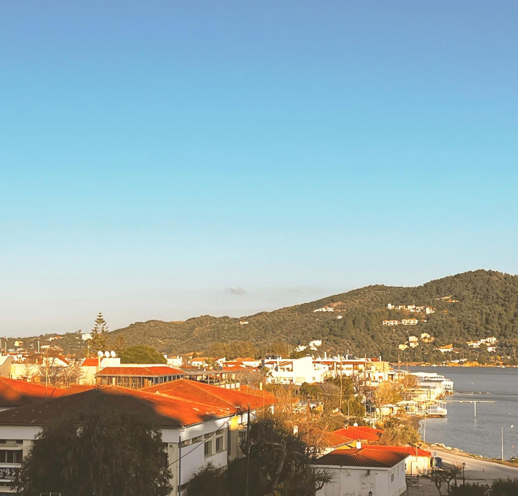 Lucy'S Guest House Skiathos stad Exteriör bild
